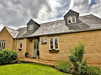 Silverstone Guest House Exteriör bild